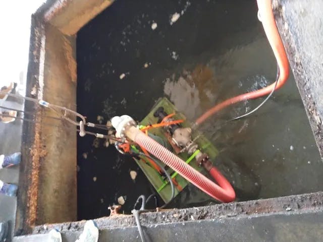 曝気槽へのエジェクター設置状況の写真