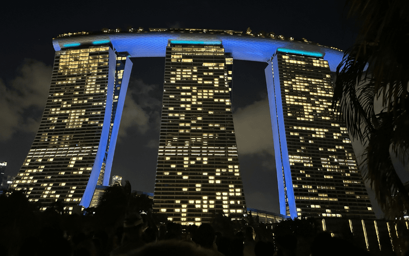 夜景マリーナベイサンズ