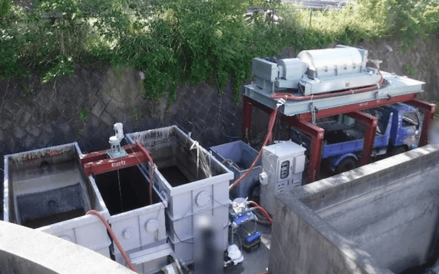 浄水場で既設脱水機の更新時に代替機として活用!従来比較で産廃量が1/17に!