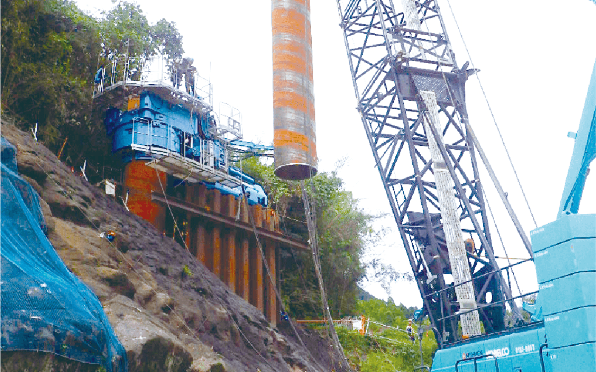 ジェット併用鋼管圧入工事 現場全景