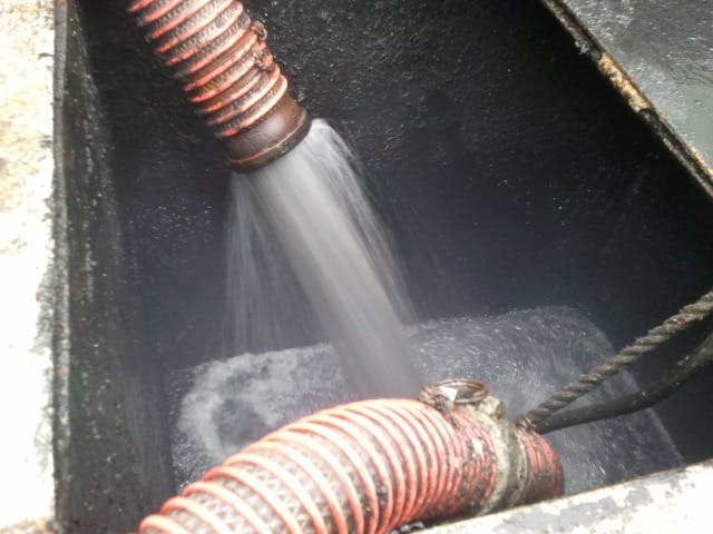 処理水（分離された水）の写真