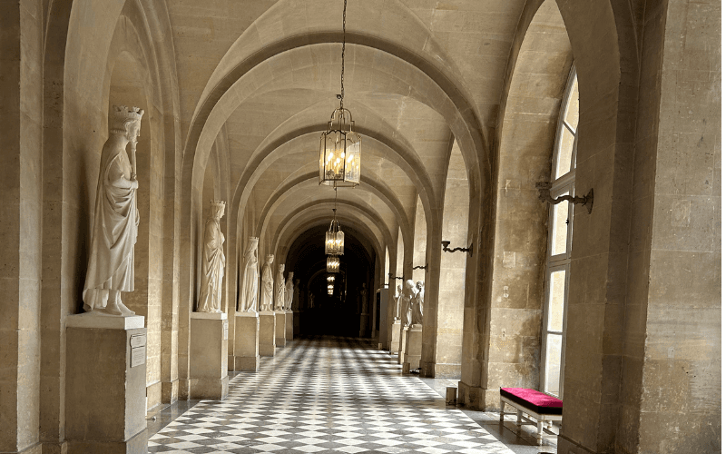 ベルサイユ宮殿 廊下