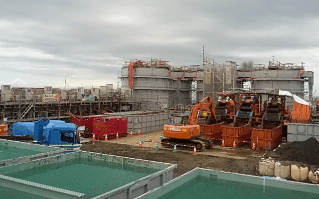 漁港の浚渫汚泥を処理!国内最大規模の浚渫工事で、産廃量は1/16に減容化!