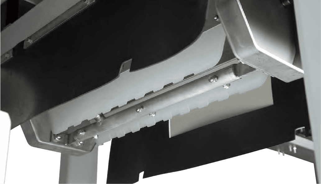 スクレーパ兼ろ布洗浄ノズル部