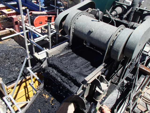 砂分除去機(サイクロン付振動ふるい機)設置状況 の写真