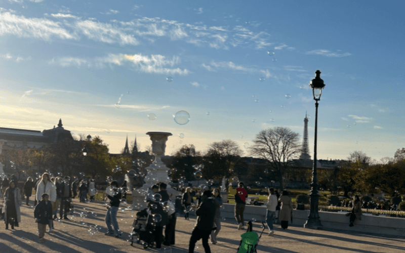ルーブル美術館 周辺広場